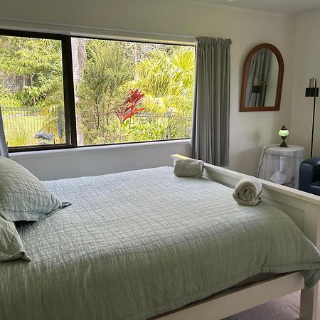 Bed and breakfast Harbour View Retreat Mangonui Extérieur photo